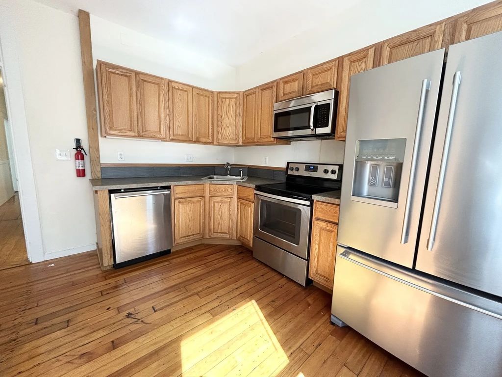 1 Folsom Ave #2, Boston