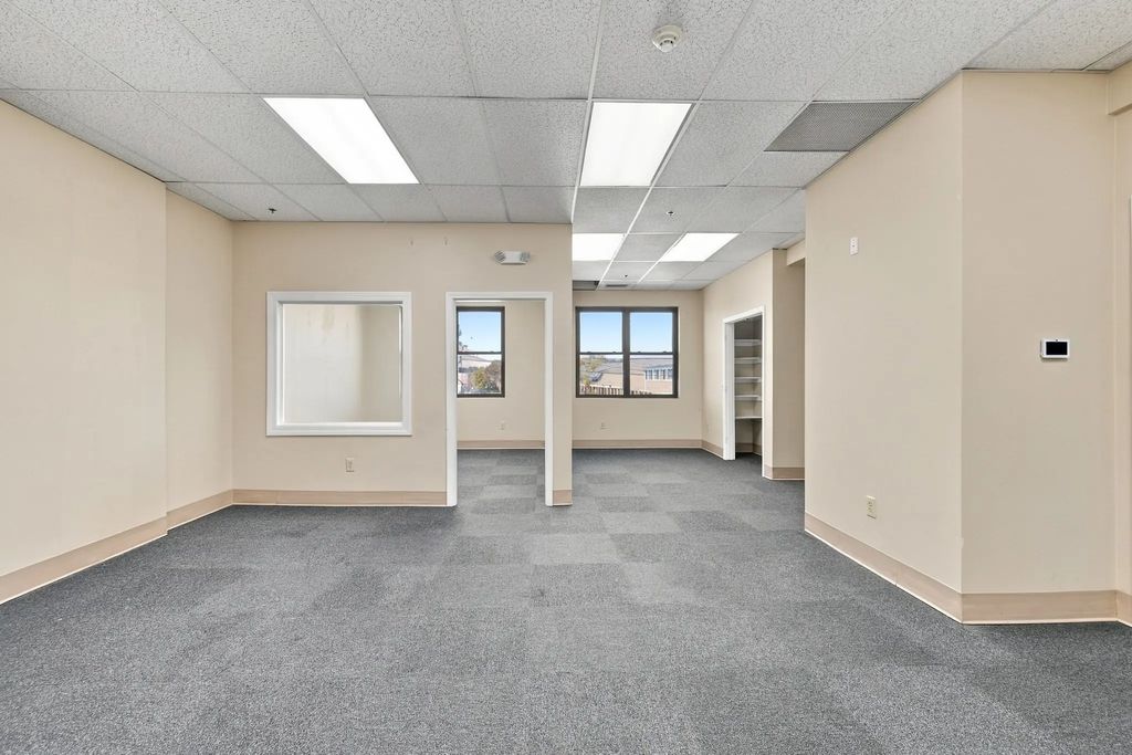 49 River St #4, Waltham