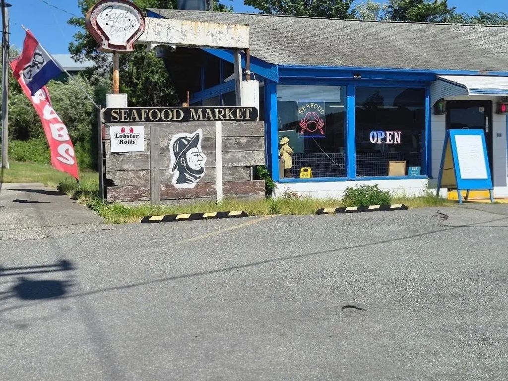 360 Hathaway Rd, New Bedford
