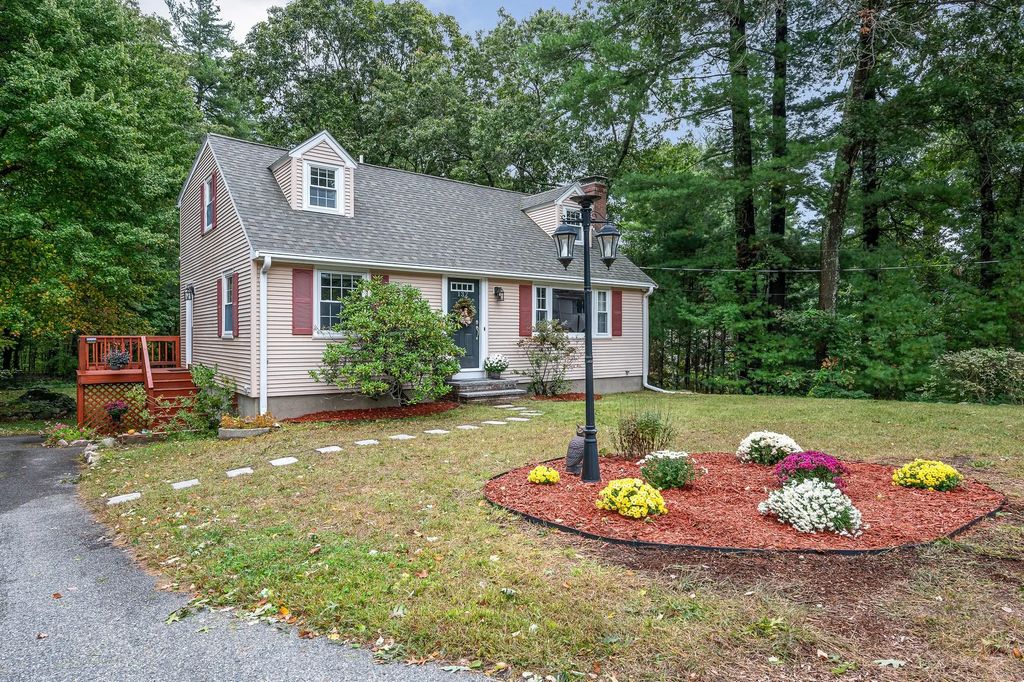 137 Central St, North Reading
