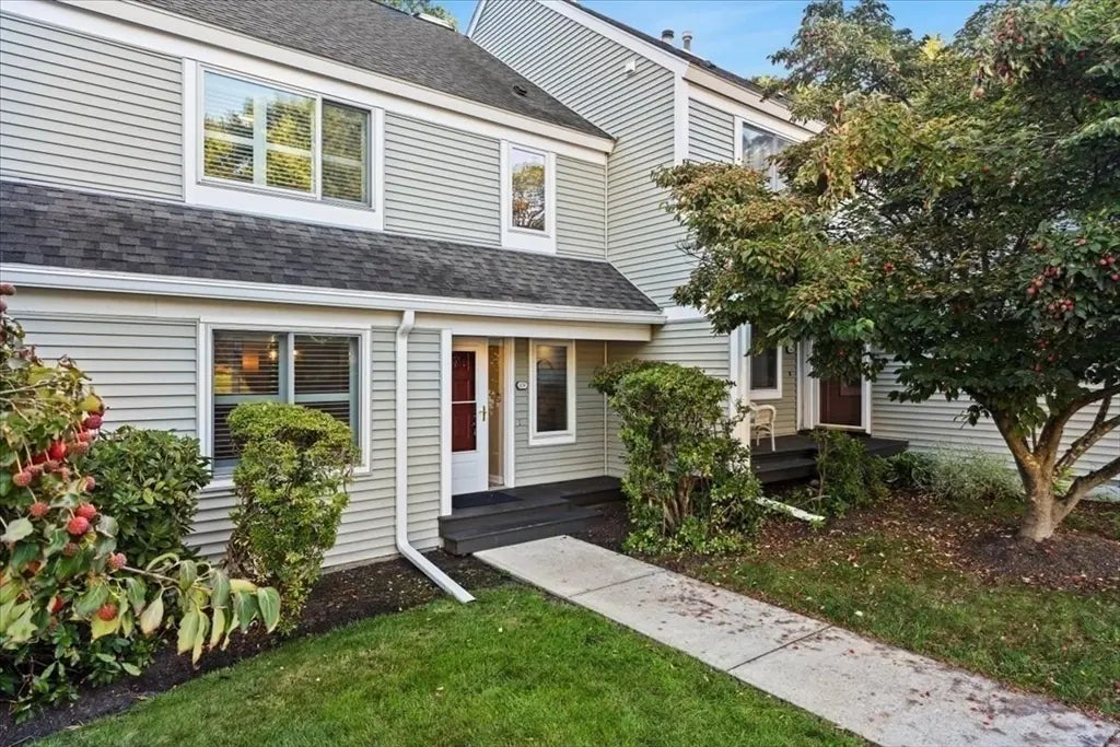 109 Stone Ridge Rd #109, Franklin