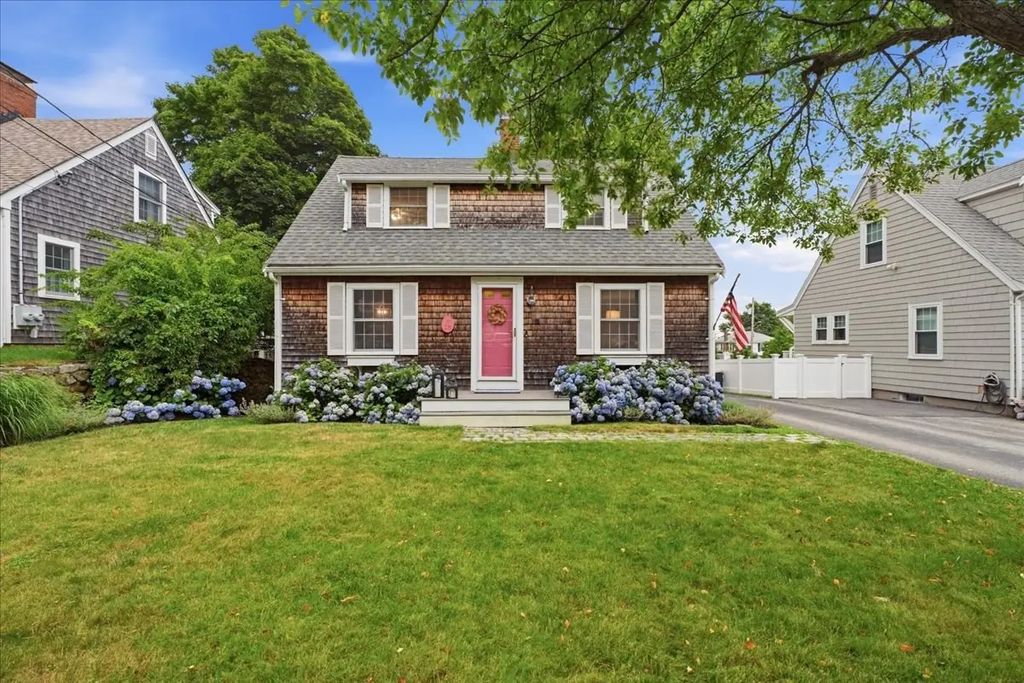 18 Damon Rd, Scituate