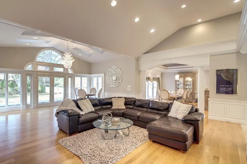 186 Tanglewood Drive, Longmeadow