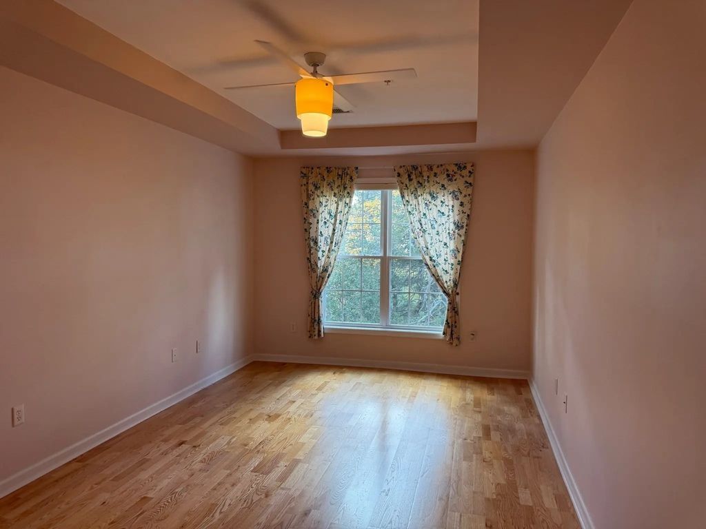 107 Clocktower Dr #207, Waltham