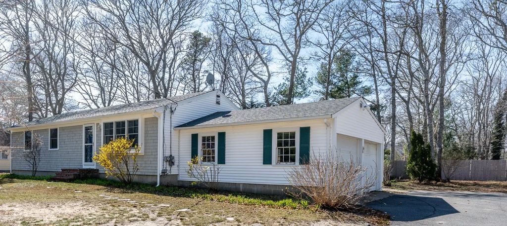 67 Crawford Rd, Barnstable