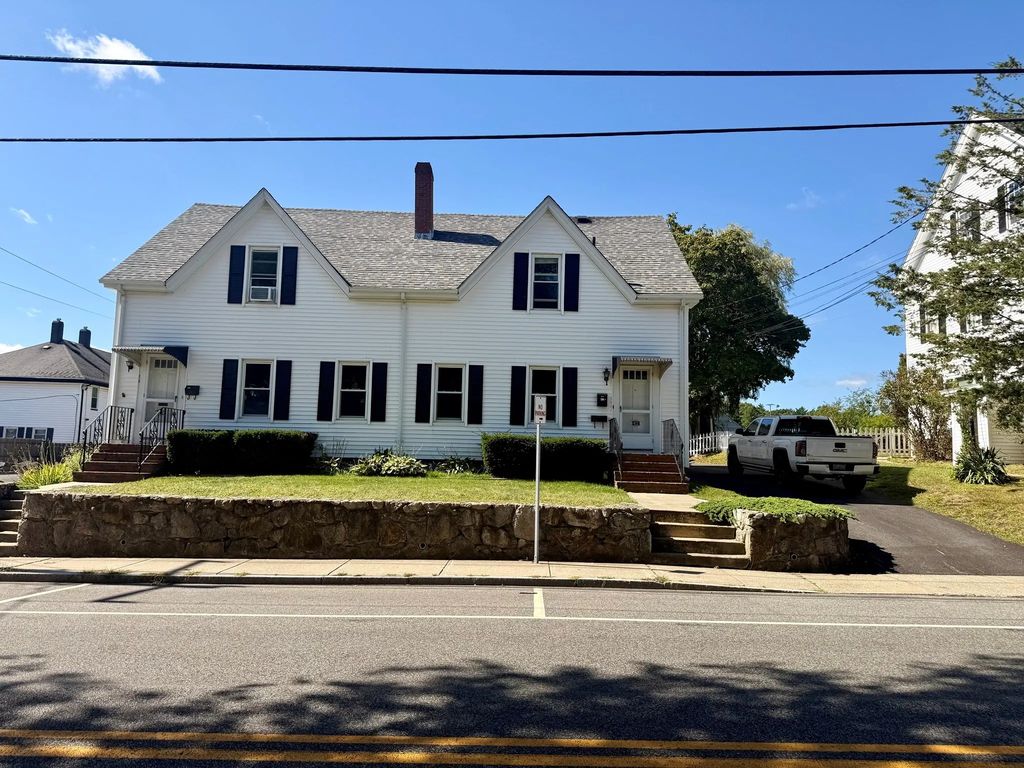 412 Court St #1, Plymouth