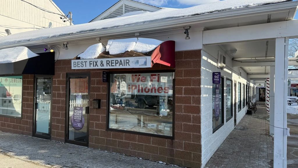 569 Main St #2, Barnstable