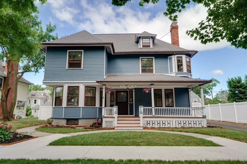30 Firglade Ave, Springfield