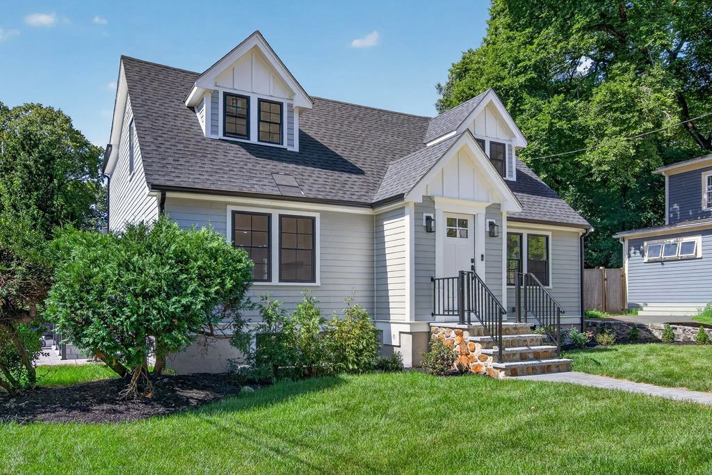 210 Summer Street, Arlington