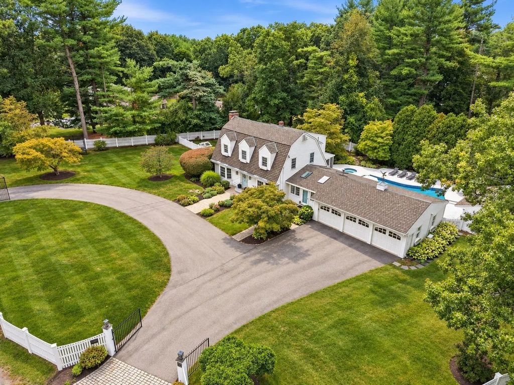 276 Andover St, Andover