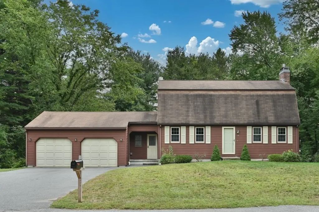 13 Pinewood Rd, Chelmsford