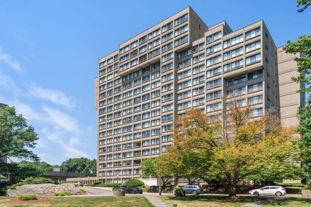 250 Hammond Pond Parkway #1208n, Newton