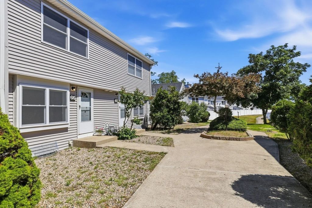 66 Pine Valley Dr #66 Aka 27a, Falmouth