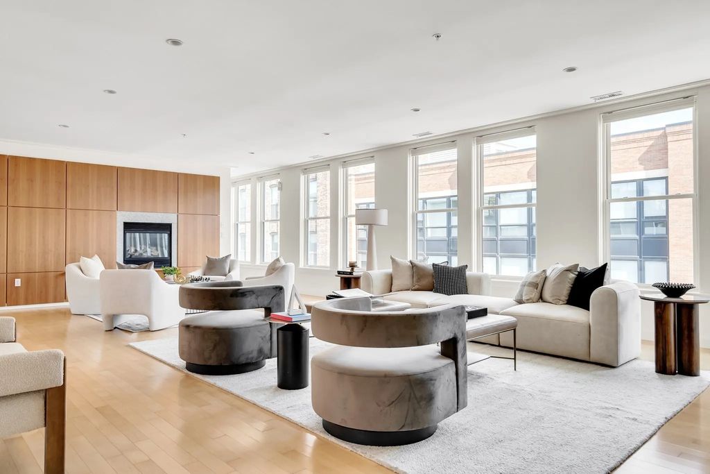 337 W 2nd St #17, Boston