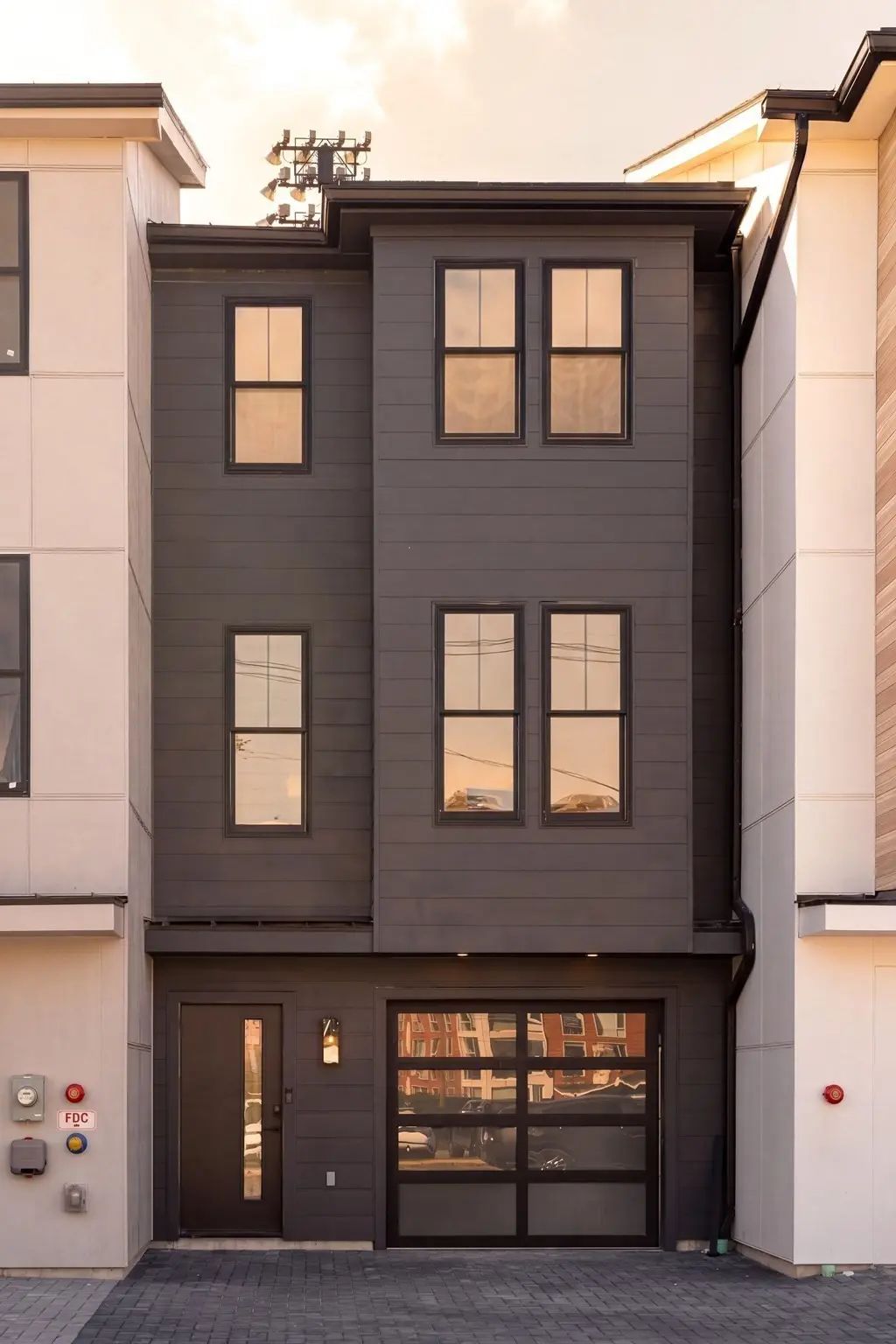 11 Lothrop St #11, Boston