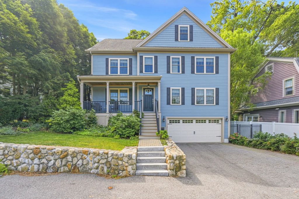 4 Weld St, Boston