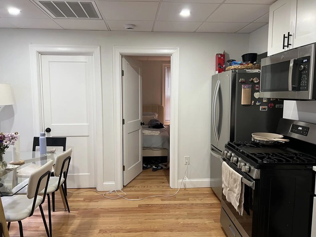 11 Henchman Street #2r, Boston