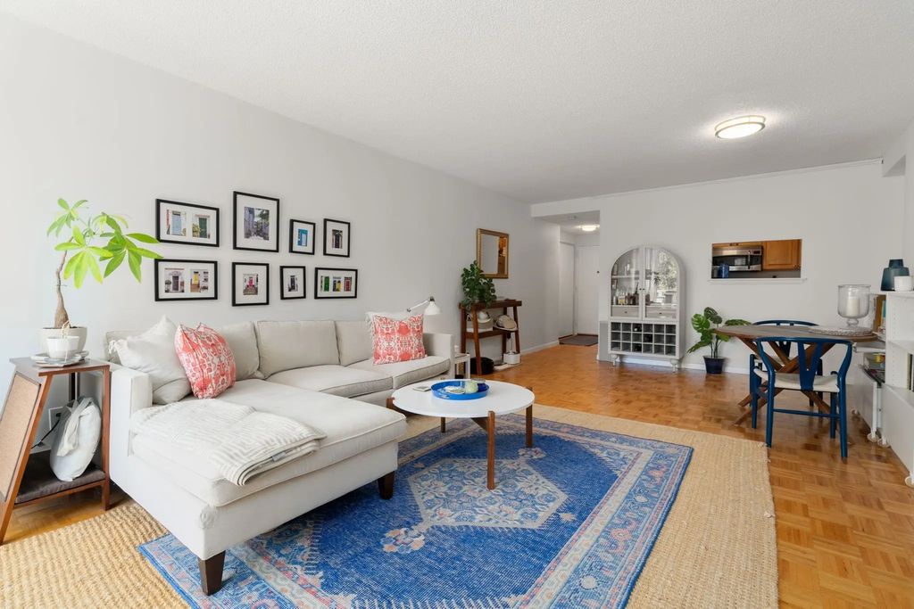 100 Marion St #47, Brookline