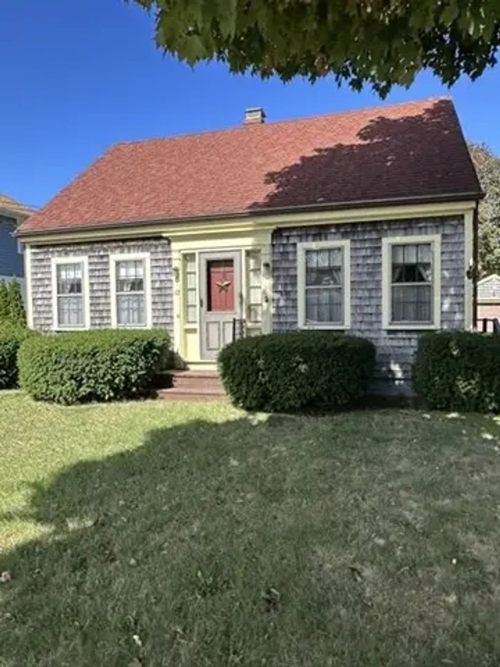 12 Stevens Street, Barnstable