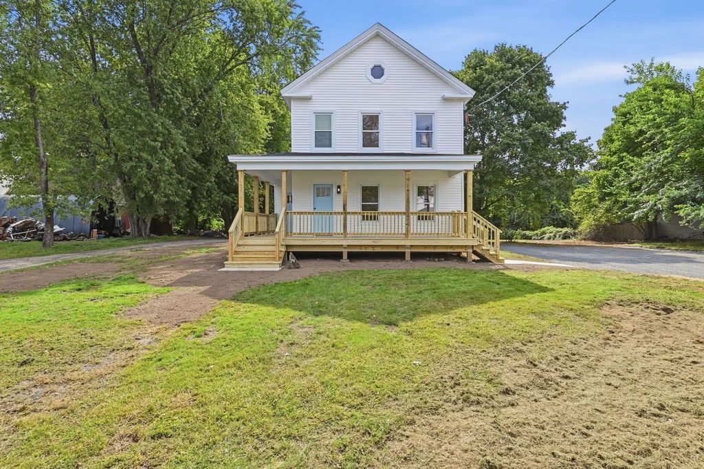 74 S Maple St, Westfield