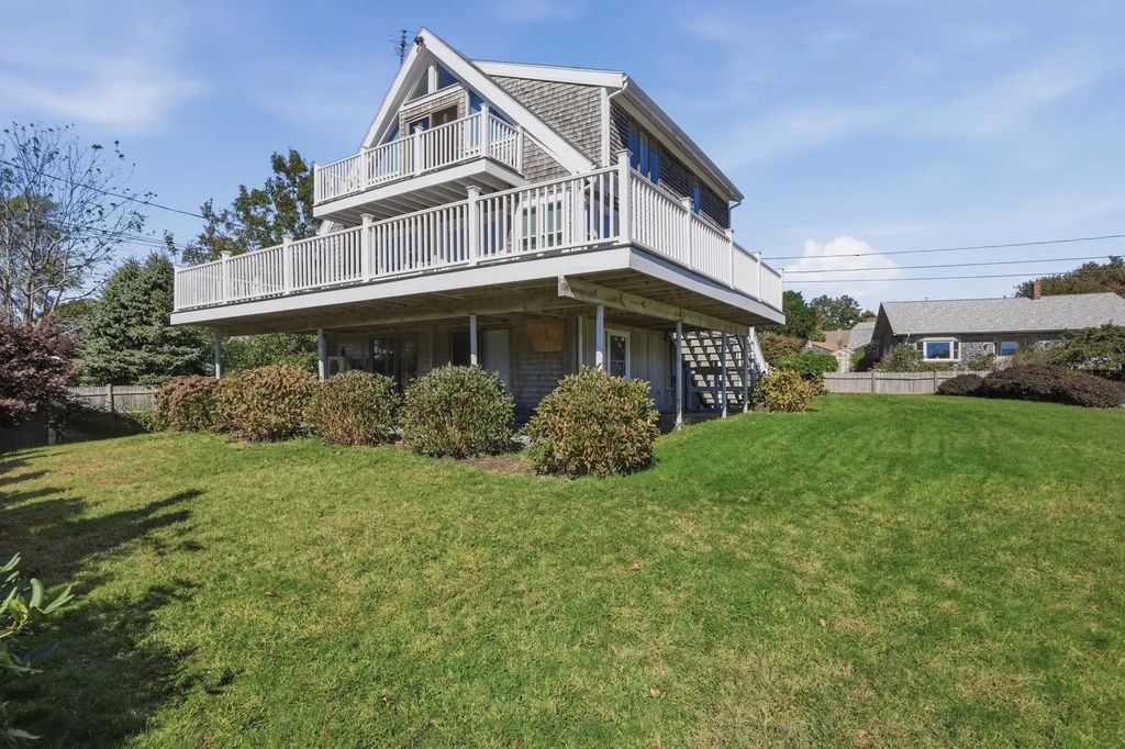 5 Bayview Ave, Fairhaven