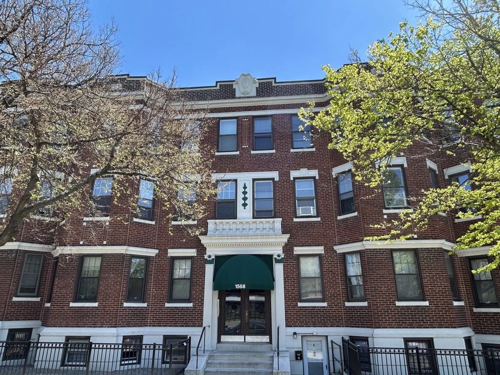 1568 Commonwealth Ave #12, Boston