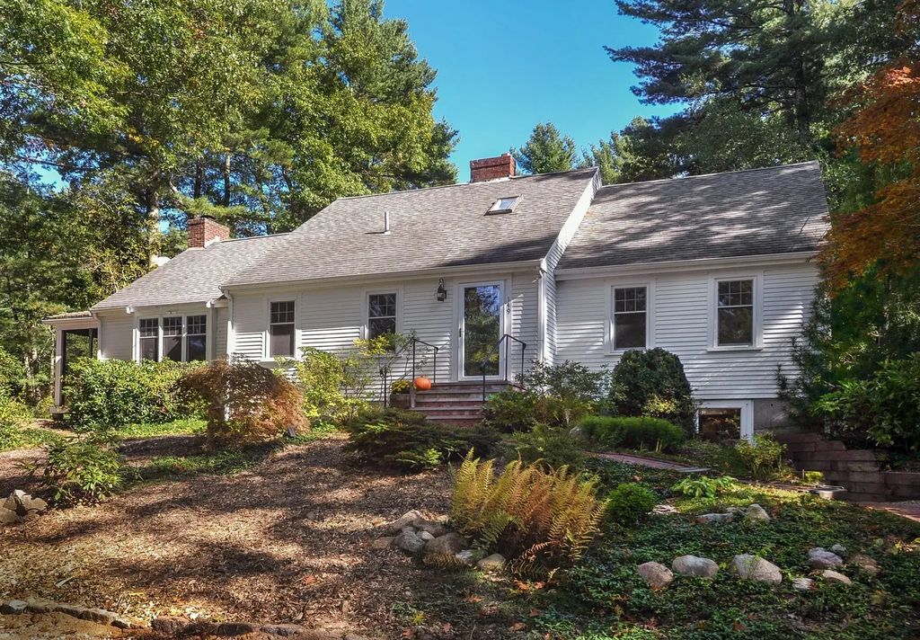 149 Temple St, Duxbury