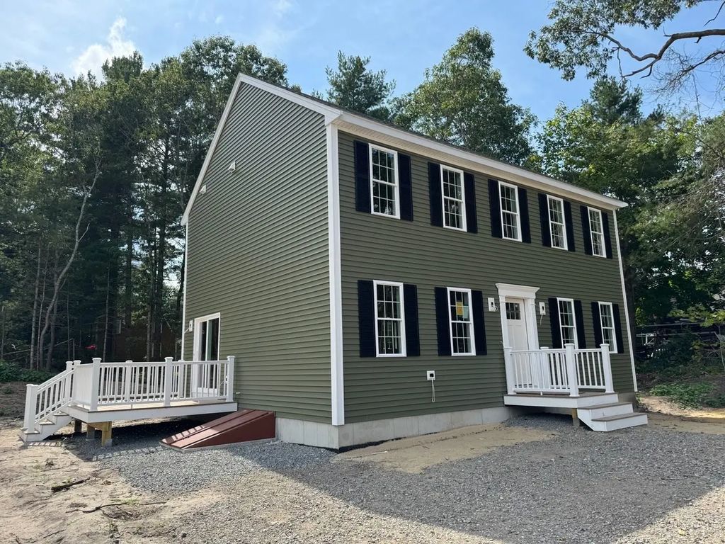 3 Cranberry Rd, Carver