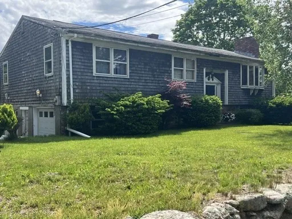 343 Old Bedford Rd, Westport