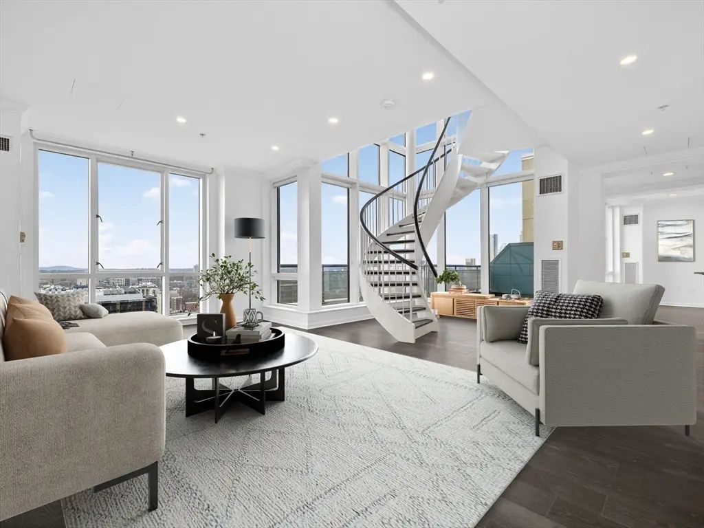 1 Nassau St #2207, Boston