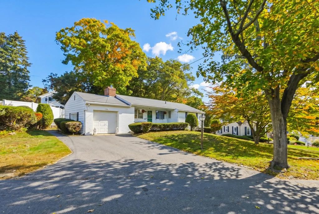 35 Crooker Drive, Lynn