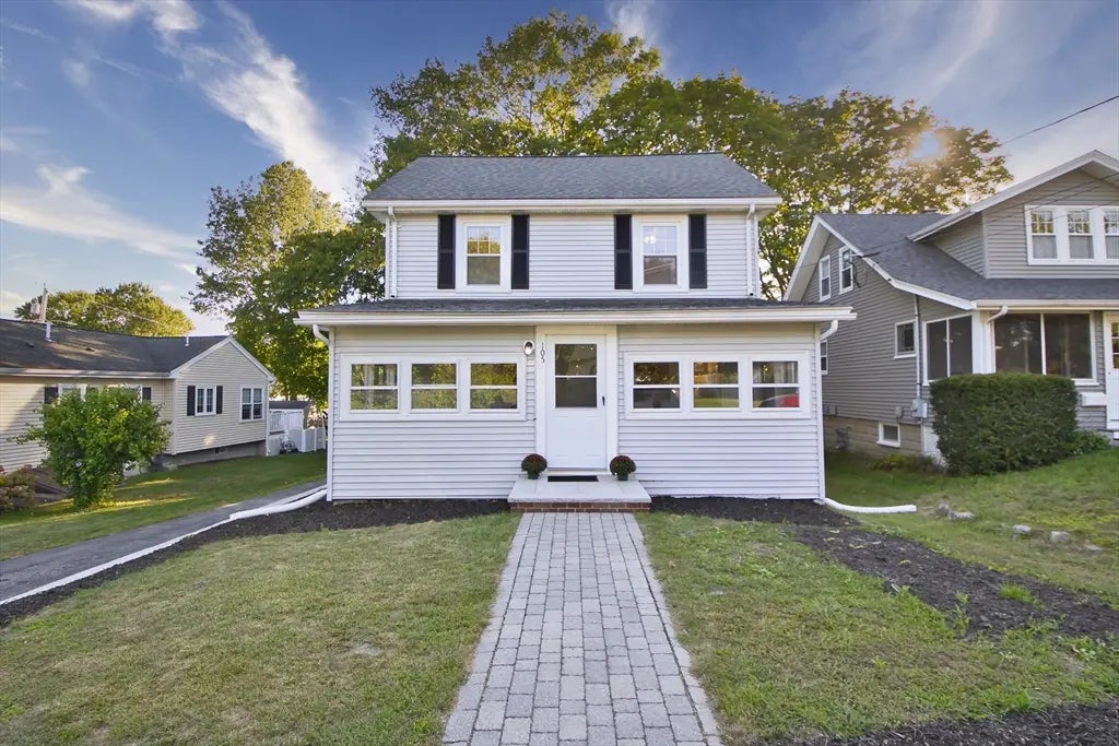 105 E Cross St, Norwood