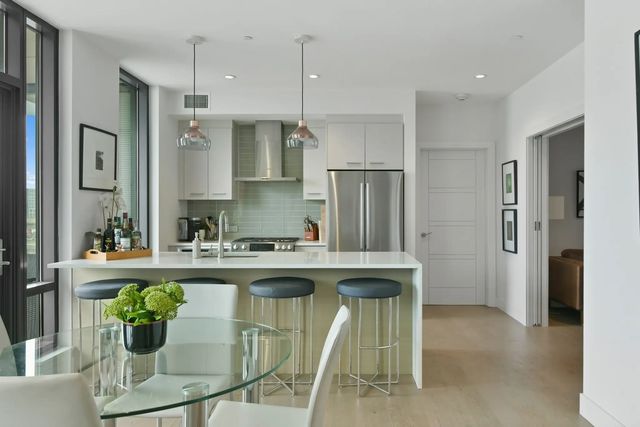 40 Traveler St #710, Boston