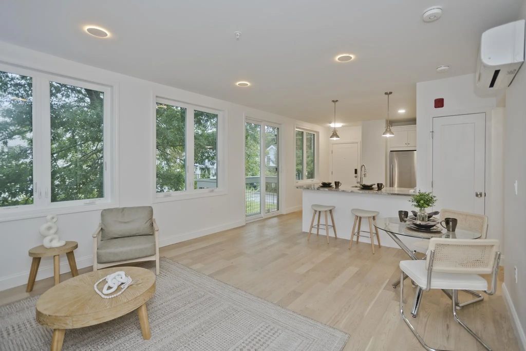 107 Williams Street #2 B, Northampton