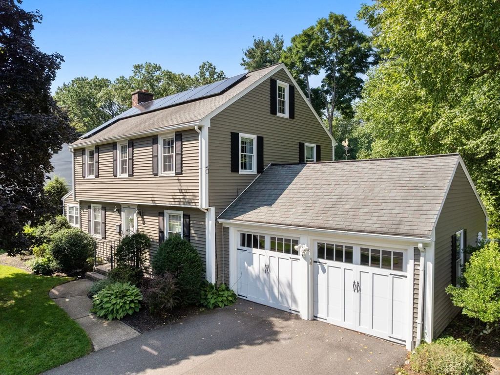 144 Burbank Road, Longmeadow