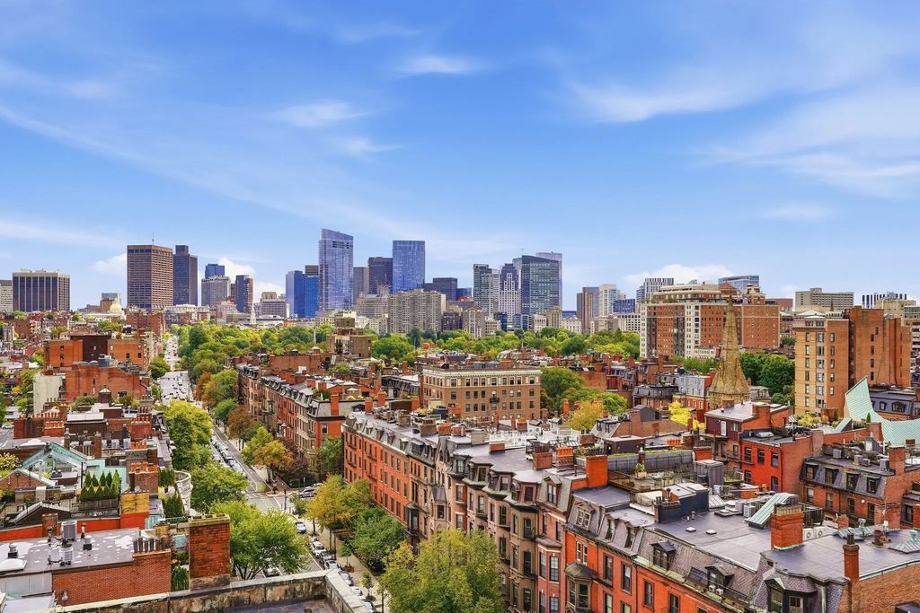 180 Beacon Street #15a, Boston