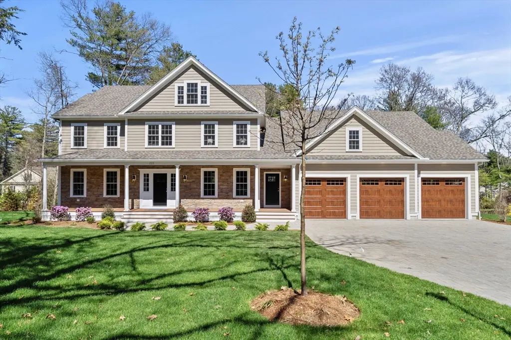 223 Grove St, Lexington
