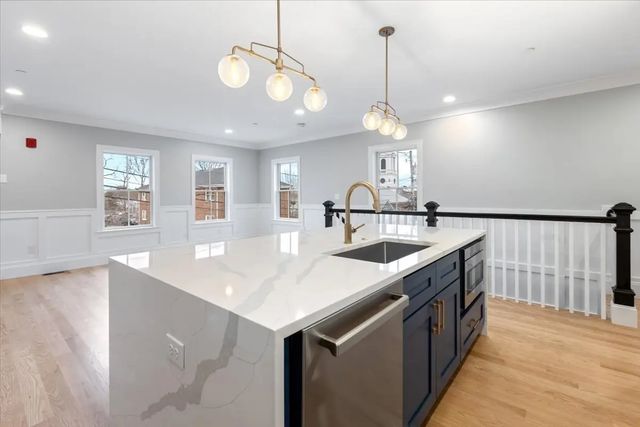 30 Dighton #1, Boston