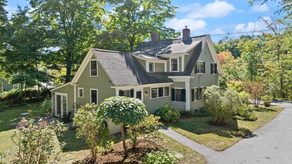 52 South Main, Topsfield