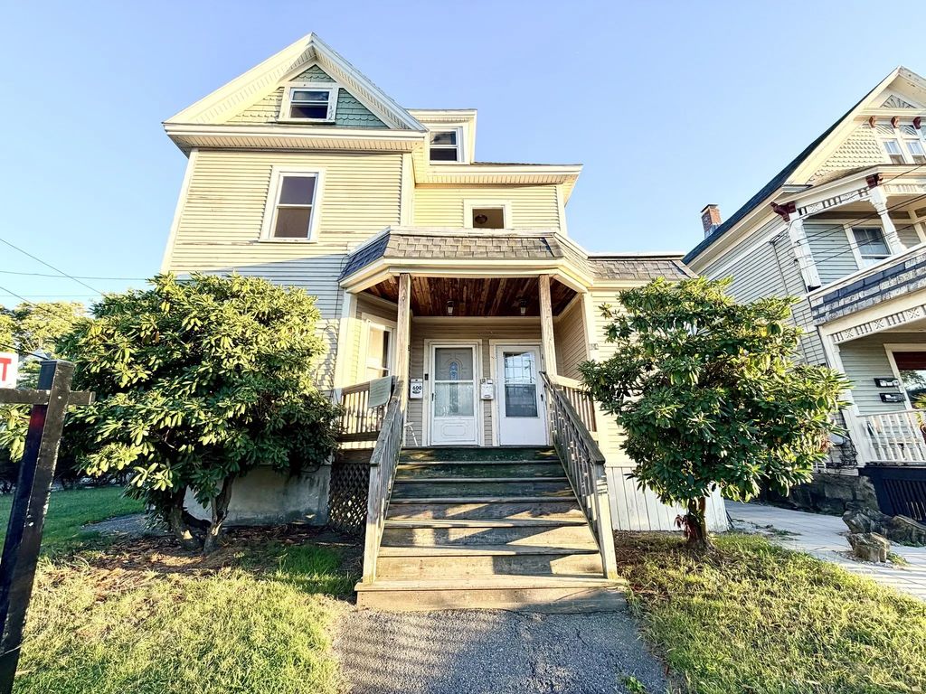 604 Westford St #2, Lowell