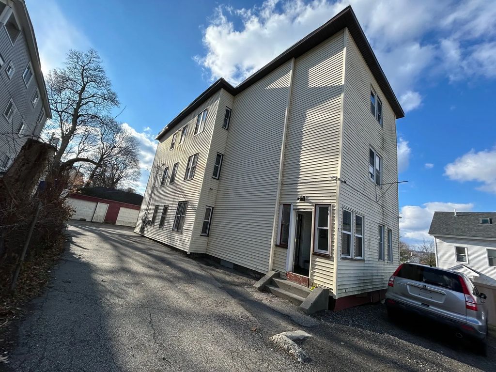 7 Bluff St, Worcester