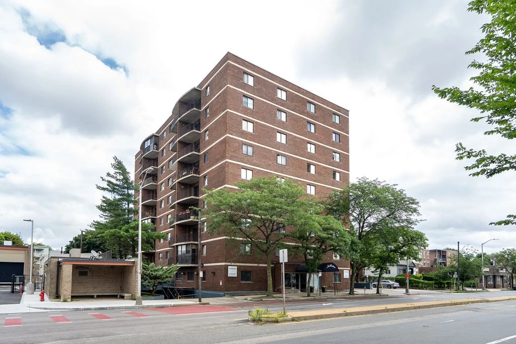 2353 Massachusetts #31, Cambridge