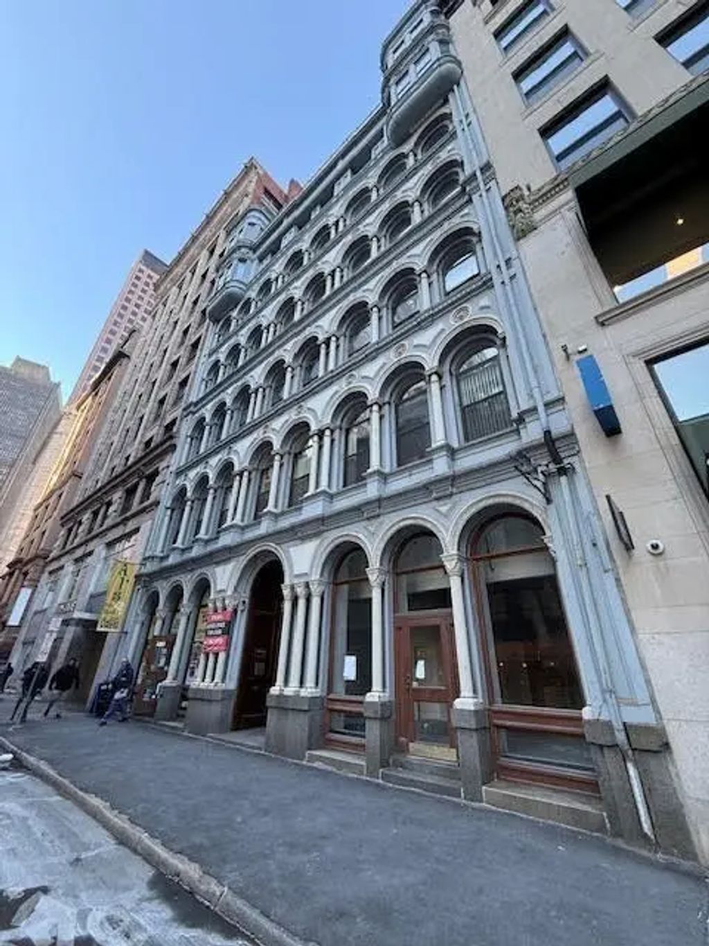 116 State St #4, Boston