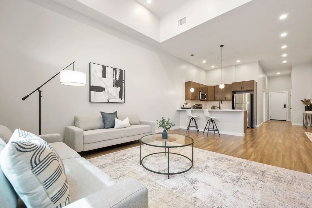 22 Elm St #302, Worcester