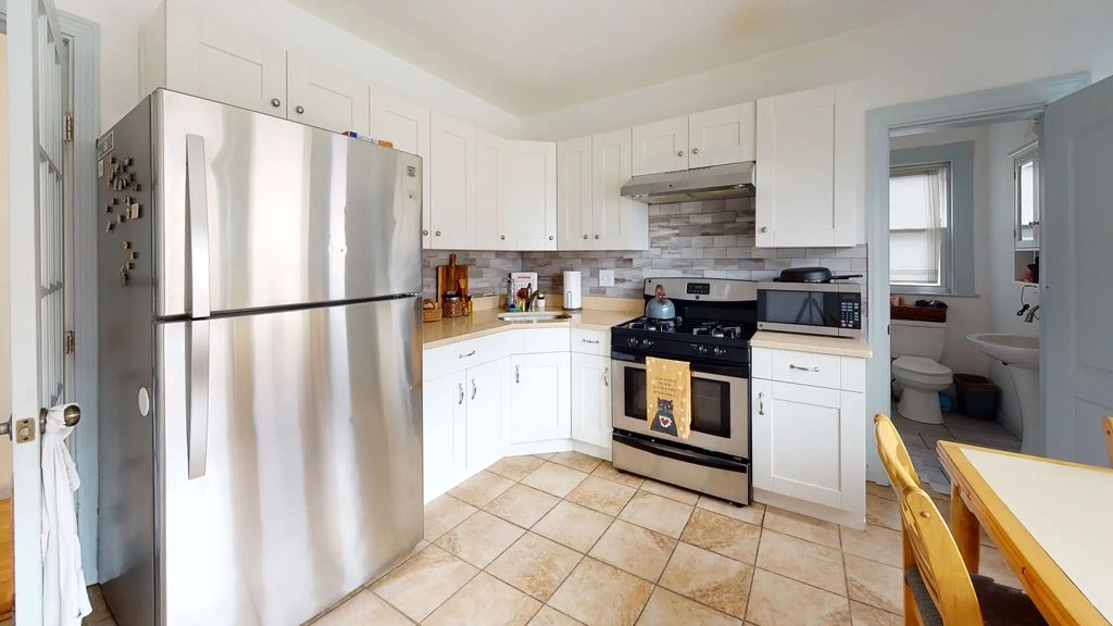7-9 Dexter St #9, Waltham