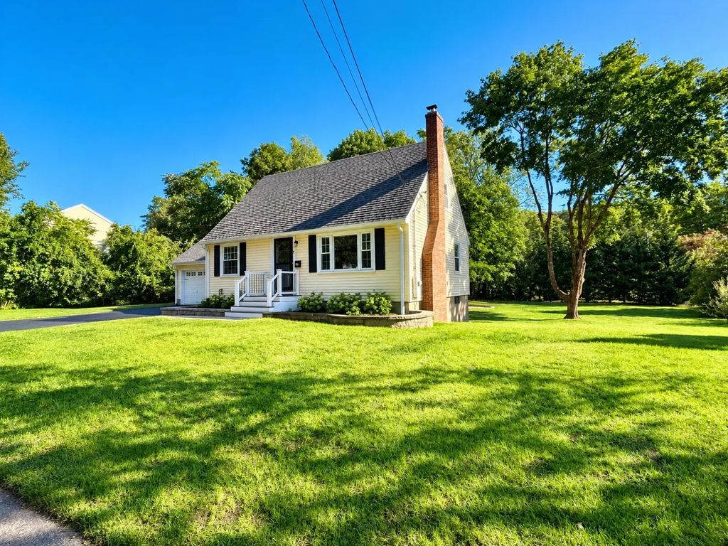 9 Judith Rd, Weymouth