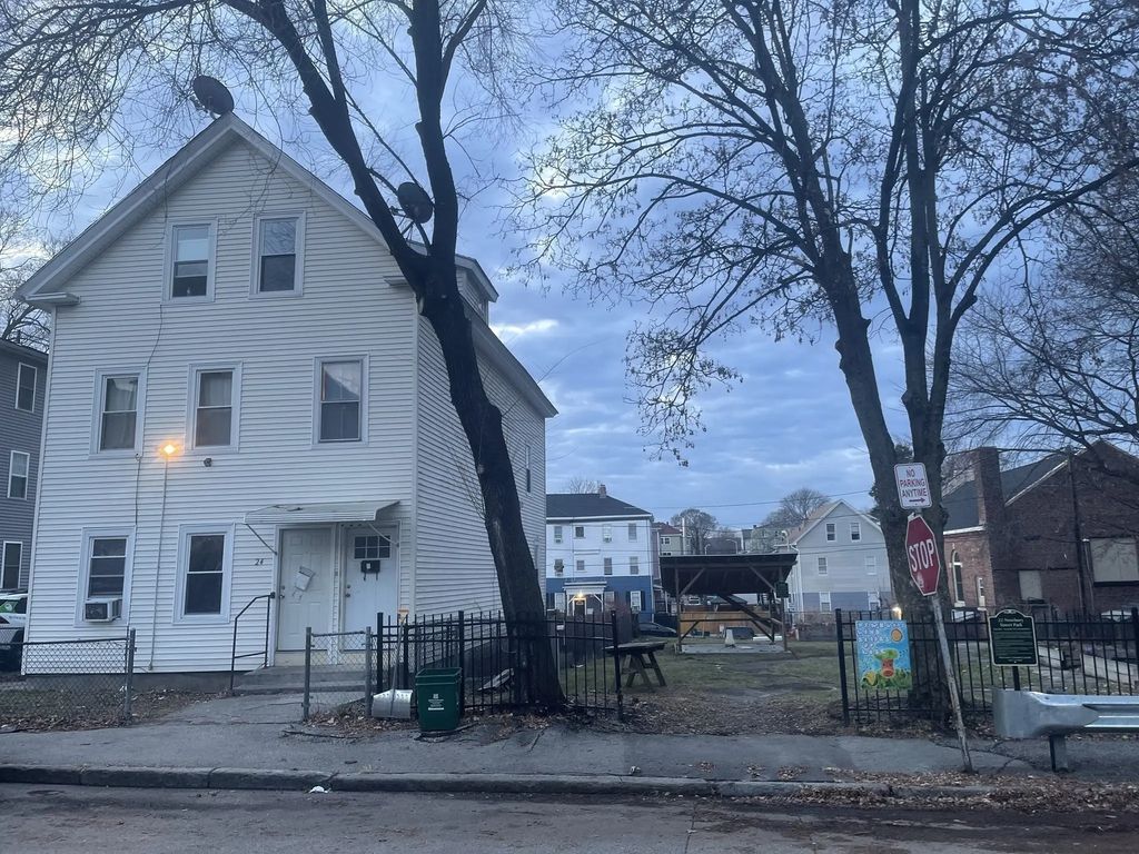 24 Newbury St, Worcester