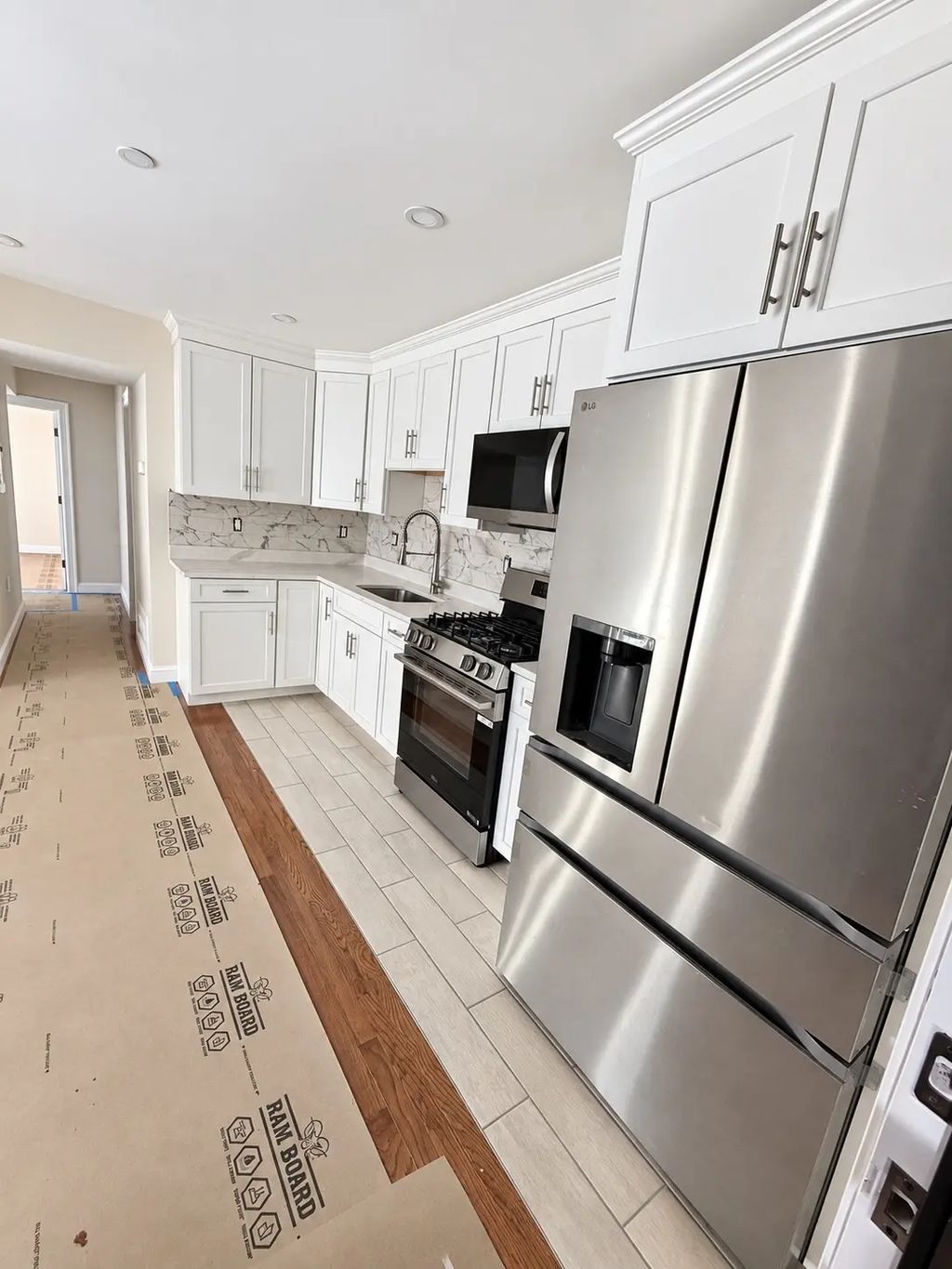 926 Broadway #5, Chelsea