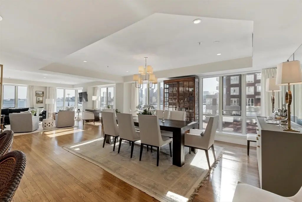 197 Eighth St #307, Boston