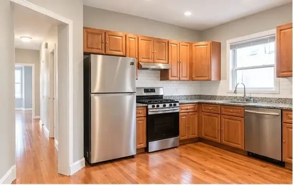 66 Clarkson St #2, Boston